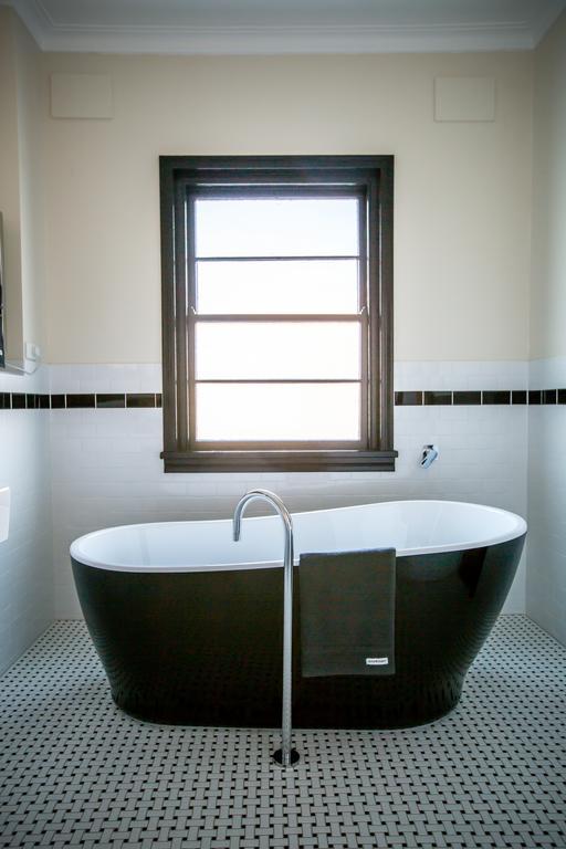 The Commercial Boutique Hotel Tenterfield Pokoj fotografie